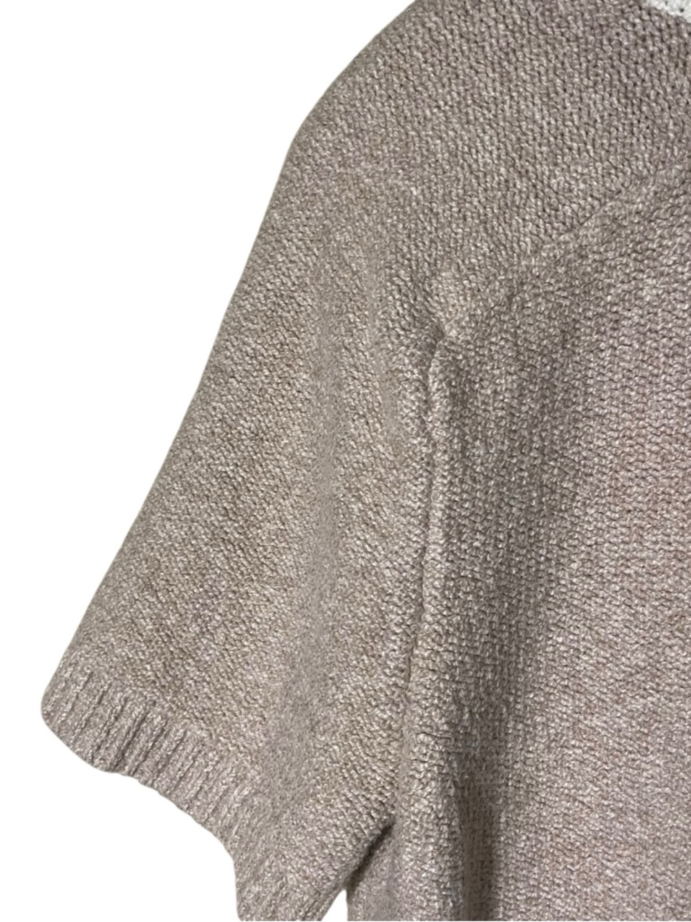 Abercrombie & Fitch Short-Sleeve Crewneck Sweater in Light Taupe with Cream Trim - Picture 6 of 7